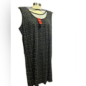 NWT from Avenue short nightgown The print is called “Polka Dots”